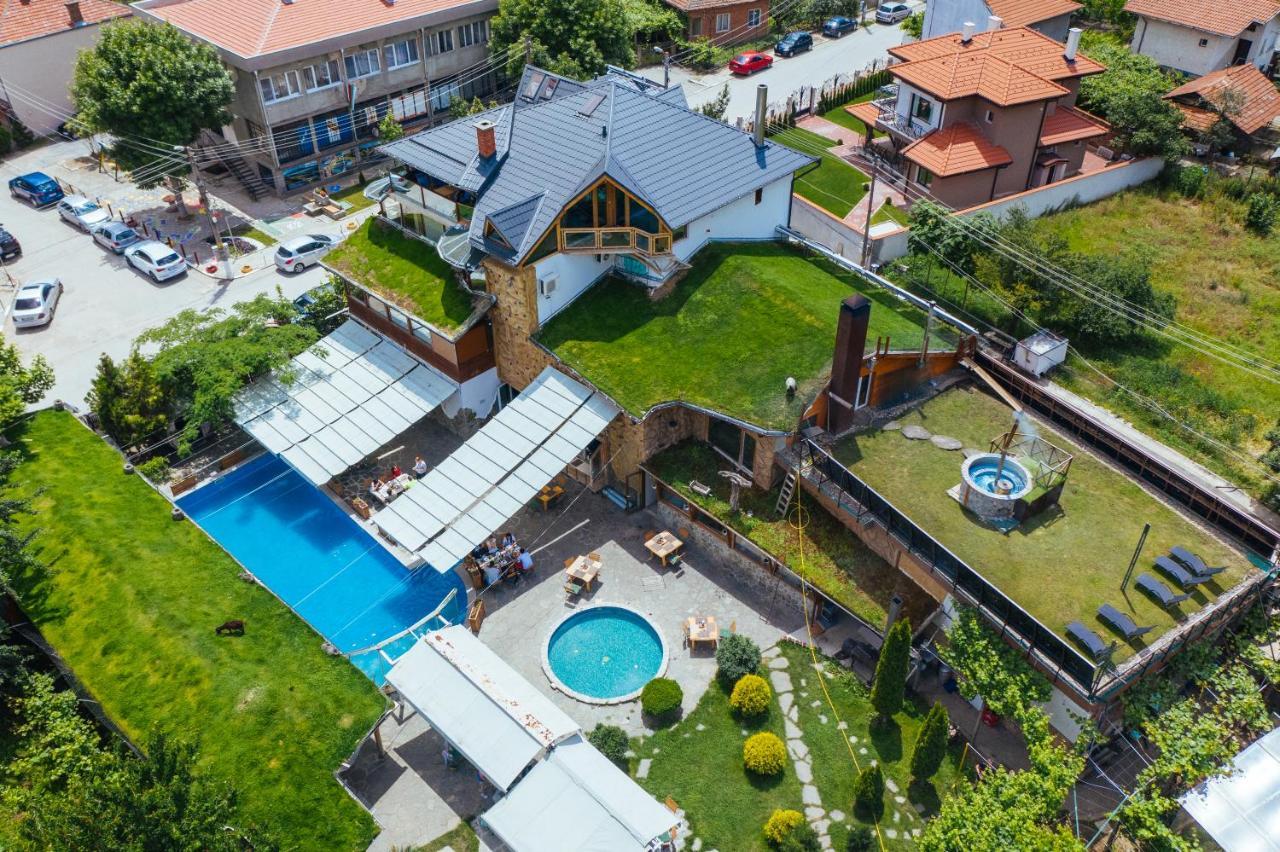 Tihiat Kut Complex Hotel Kyustendil Bagian luar foto