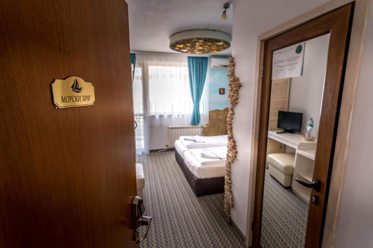 Tihiat Kut Complex Hotel Kyustendil Bagian luar foto