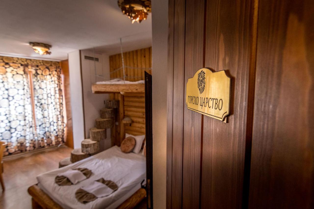Tihiat Kut Complex Hotel Kyustendil Bagian luar foto