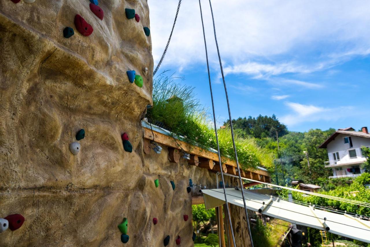 Tihiat Kut Complex Hotel Kyustendil Bagian luar foto