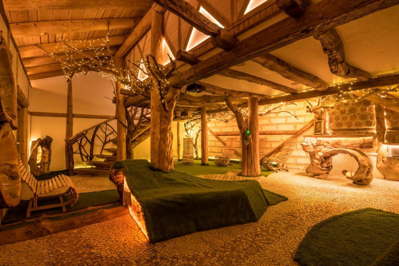 Tihiat Kut Complex Hotel Kyustendil Bagian luar foto