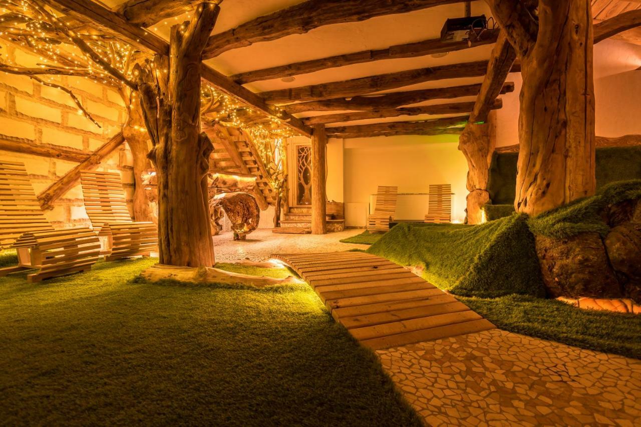 Tihiat Kut Complex Hotel Kyustendil Bagian luar foto