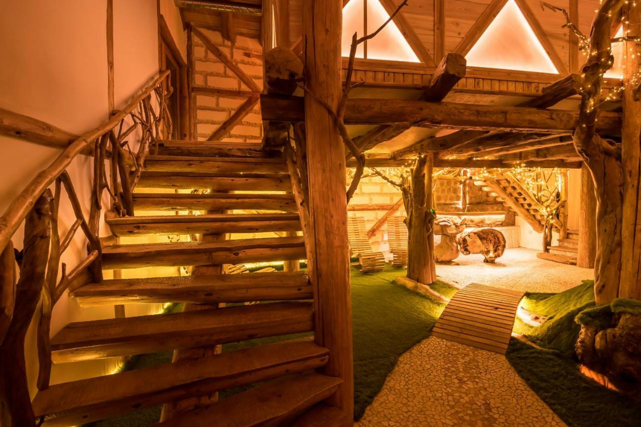 Tihiat Kut Complex Hotel Kyustendil Bagian luar foto